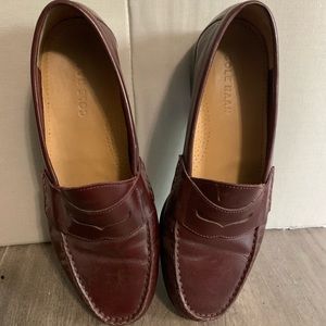Cole Haan loafers brown size 7.5 wore once excellent condition
